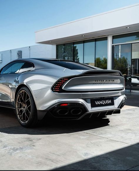 Aston Martin Vanquish Wallpapers, Aston Martin Vanquish 2025, Aston Martin Lagonda, Car Concept, Aston Martin Vanquish, Green Socks, High End Cars, Technology Wallpaper, Cars Luxury