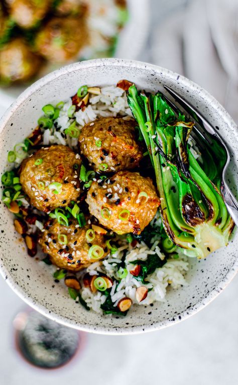 Garlic and Ginger Meatballs with Hot Honey Glaze {Baked Turkey Meatballs} #turkeymeatballs #turkey #meatballs #bakedmeatballs #easydinner #Asian #garlic #ginger #hearthealthy #honey Ginger Meatballs, Baked Turkey Meatballs, Garlic Meatballs, Turkey Meatballs Baked, Garlic And Ginger, Baked Turkey, Baked Garlic, Hot Honey, Honey Glaze