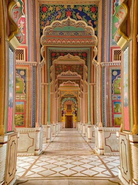 Jaipur Buildings Architecture, India Architecture Photography, Indian Style Architecture, Indian Buildings Architecture, Patrika Gate Jaipur Photography, Indian Gates Design, Modern Indian Architecture, Traditional Indian Architecture, Indian Architecture Photography