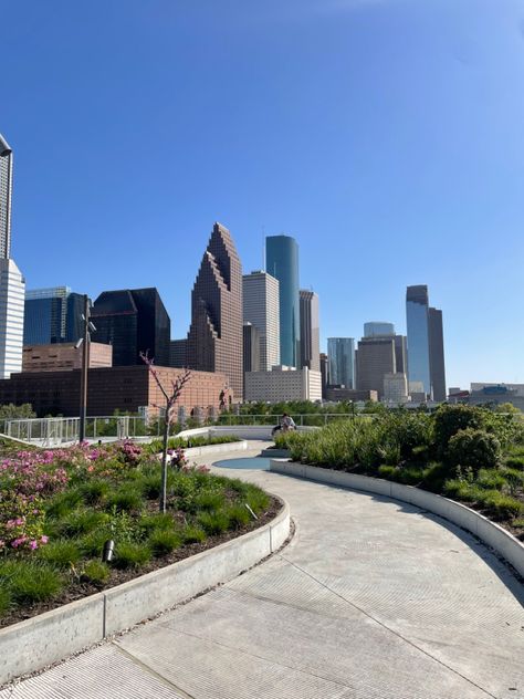 Houston Texas Aesthetic, Aesthetic City View, Houston Aesthetic, American Aesthetic, Houston City, Airport Aesthetic, Aesthetic City, Luxury House Interior Design, Uni Life