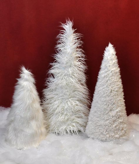 Faux Fur Tabletop Christmas Trees: learn how to sew cone bases for your trees and make faux fur coverings to match!  #Christmas #Christmassewing #TabletopTrees Faux Fur Christmas Tree, Fur Christmas Tree, Tabletop Christmas Trees, Diy Tree Topper, Fur Tree, Christmas Cones, Cone Trees, Cone Christmas Trees, Easy Christmas Decorations