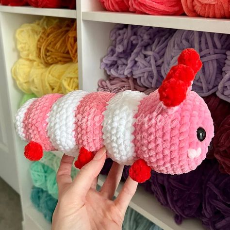 No-Sew Caterpillar "Lovebug" Plush Crochet Pattern - Amigurumi - Wonder Crochet Pink Crochet Patterns Free, No See Amigurumi, Low Sew Crochet Amigurumi, Crochet Nirvana, Crocheted Plushies, Wonder Crochet, Crochet Caterpillar, Chunky Yarn Crochet Pattern, Valentine Crochet