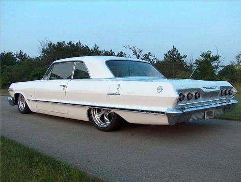 I am a Swedish guy in the 50's who loves Classic Cars and Classic Women 1960 Impala, 62 Impala, 1963 Impala, 63 Impala, 1963 Chevy Impala, 1962 Chevy Impala, 64 Impala, Chevy Classic, Hot Rods Cars Muscle