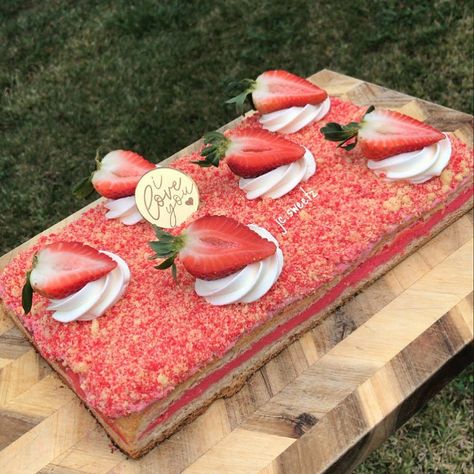 Dessert Mexican, Cheesecake Strawberry, Churro Cheesecake, Strawberry Crunch, Cheesecake Recipes, Cake Designs, Cheesecake, Dessert, Snacks