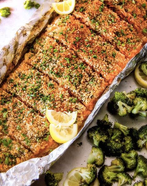 Panko Broccoli, Salmon Garlic, Mediterranean Salads, Curry Chickpeas, Broccoli Healthy, Eating Raw Garlic, Crispy Broccoli, Oven Baked Salmon Recipes, Salmon Fillet Recipes