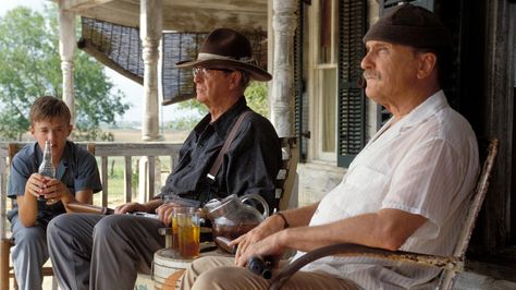 Secondhand Lions (I can't believe I took this long to pin this!) Second Hand Lions, Lion Movie, Secondhand Lions, Emmanuelle Vaugier, Haley Joel Osment, Robert Duvall, Lion Love, Christian Kane, Movies Worth Watching