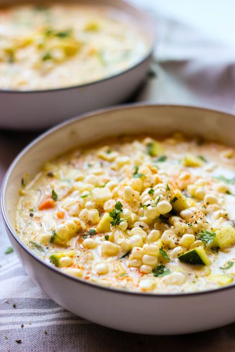 Best corn chowder with zucchini, bacon, and half and half. It has no flour and it's so creamy! Learn the secret. #cornchowder #cornzucchinichowder #chowderrecipe #summersoup Corn And Zucchini Soup, Corn Zucchini Chowder, Summer Corn And Zucchini Chowder, Fresh Corn Chowder Recipe, Corn Showder, Healthy Chowder, Zucchini Corn Chowder, Corn And Zucchini Chowder, Zucchini Chowder