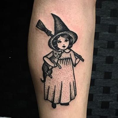 Witch Tattoo, Small Girl Tattoos, Spooky Tattoos, Girly Tattoos, Halloween Tattoos, Tattoo Flash Art, Vintage Tattoo, Love Tattoos, Pretty Tattoos