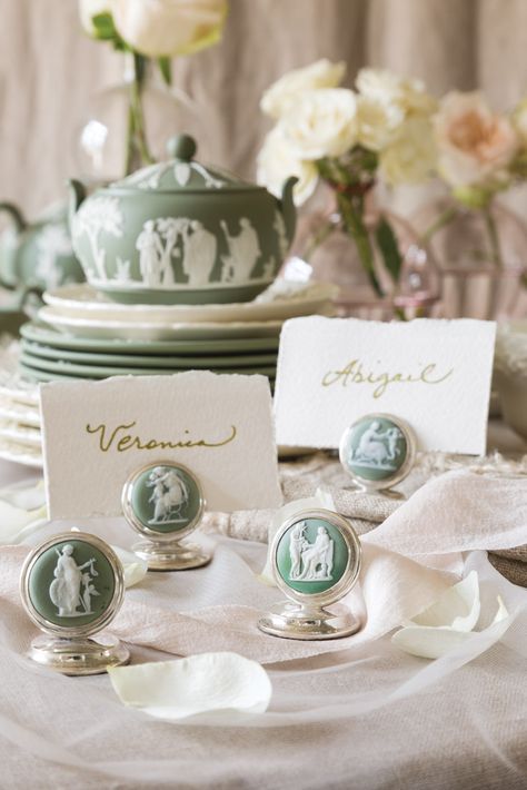 Wedgwood Jasperware Display, Jasperware Wedgewood, Wedgewood China, Dining Room Table Settings, Wedgewood Jasperware, Green Wedding Inspiration, Wedgwood China, Victoria Magazine, Wedgewood Wedding