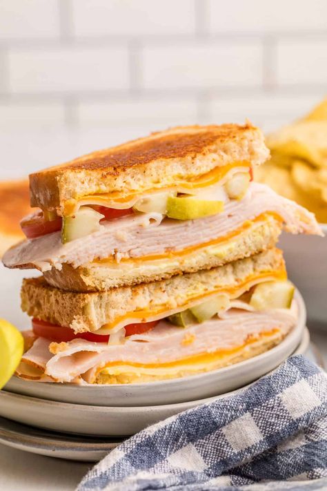 Turkey Melt - Tornadough Alli Toasted Turkey, Turkey Slices, Turkey Melt, Chicken Parmesan Sandwich, Crock Pot Bread, Loose Meat Sandwiches, Easy Sandwich, Sandwich Sides, Turkey Sandwich