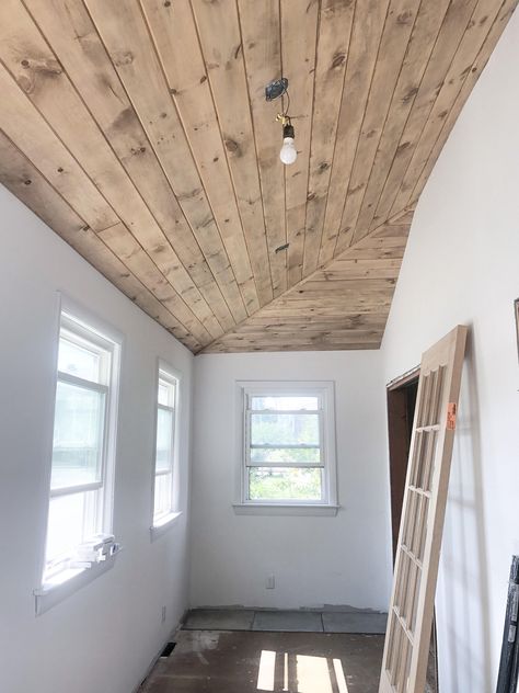 Stained Shiplap, Ceiling Remodel, Wood Plank Ceiling, Shiplap Ceiling, Tongue And Groove Ceiling, Plank Ceiling, Porch Ceiling, Wood Ceiling, Colored Ceiling