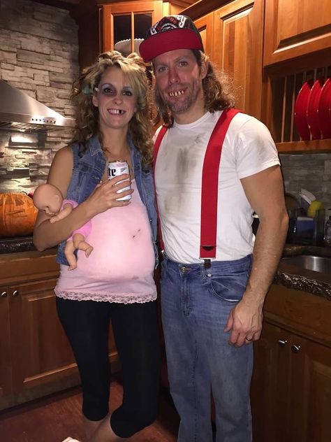 Dolly Parton And Kenny Rogers Costume, Trashy Halloween Costumes, Kamping Kitsch Outfit, White Trash Couple Costume, Red Neck Costume, White Trash Costume Female, Trashy Costume, White Trash Halloween Costume, Red Neck Party Ideas Costume