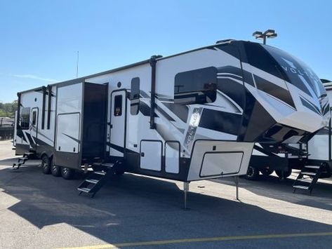 RVs for Sale Near Me | New and Used RVs | Camping World Small Rvs For Sale, Rv Campers For Sale, Travel Trailer Floor Plans, Camper Flooring, Camping Trailer For Sale, Large Floor Plans, Used Rvs For Sale, Dry Camping, Caravans For Sale