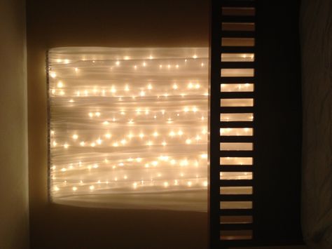 Lights behind bed . Fairy Lights Behind Bed, Lights Behind Bed, Light Curtains Bedroom, Lights For Bedroom Wall, Curtain Fairy Lights, Small Bedroom Style, Dream Catcher Bedroom, Bedroom Wall Light, Christmas Lights Inside