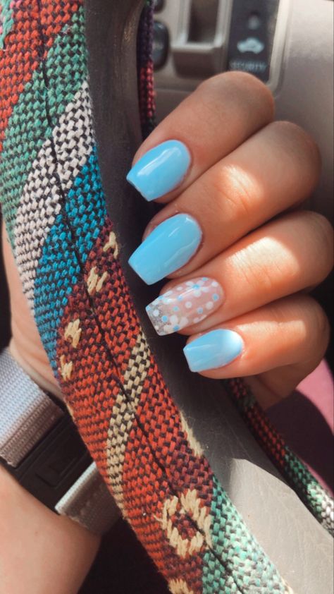 Cute Spring Acrylic Nails Short, Cute Beach Nails Square, Cute Short Square Nails Ideas Simple, Beach Summer Nails 2023, Nails Back To School Acrylic, Medium Acrylic Nails Designs Ideas, Acrylic Nails With One Accent Nail, Cute Spring Nails Acrylic Coffin Short, Cute Nails For Beach