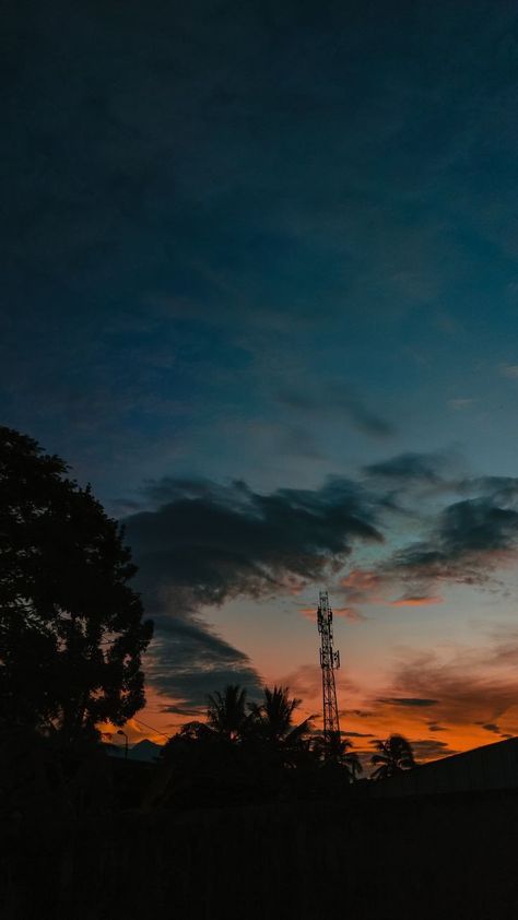 Evening Vibes Aesthetic, Evening View Sunset, Evening Sky Aesthetic, Evening Scenery, Evening Pictures, Sky Walk, Evening View, Twilight Sky, Sky Pictures