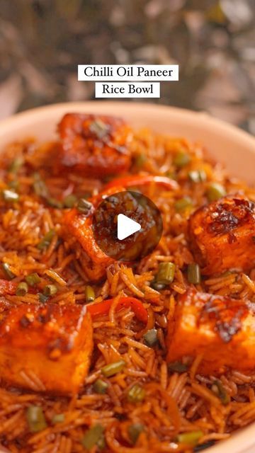 Pickles & Wine on Instagram: "Chilli Oil Paneer Rice 😍
#MadeWithSmallBatch! 

You absolutely can’t resist this recipe! Every bite of this one bowl recipe will you have you craving for more! What’s the secret? 👇🤫

The Bean Infused Crispy Chilli Oil from @smallbatch.co.in. It's their star bestseller & worth all the hype! 

It’s handmade in small batches and that’s exactly when you know that every jar is crafted with utmost care for you 😍

Recipe:

For the Crispy Chilli Oil Paneer: 

- 1 TSP Oil 
- 200 grams Paneer 
- ⁠Cornflour for coating the paneer 
- ⁠2-3 TSP Chilli Oil 

For the Chilli Oil Paneer Rice:

- 1 TBSP Garlic 
- ⁠1/2 Onion 
- ⁠1/2 Yellow & Red Bell Pepper
- ⁠1 TBSP Soy Sauce 
- ⁠Salt & Pepper to taste 
- ⁠1 TSP Sugar 
- ⁠Crispy Chilli Oil Paneer 
- ⁠Spring Onion for Garnish Paneer Rice Bowl, Paneer Rice, Crispy Chilli Oil, Chilli Oil, Bowl Recipe, Rice Bowl, Spring Onion, Red Bell Pepper, The Hype