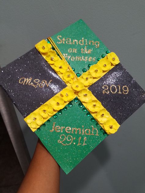 Jamaican Graduation Cap, Nigerian Graduation Caps, Jamaican Graduation Cap Ideas, High School Graduation Dress, High School Graduation Outfit, Graduation Cap Decoration Nursing, Jamaican Quotes, Graduation Dress High School, Nigerian Flag