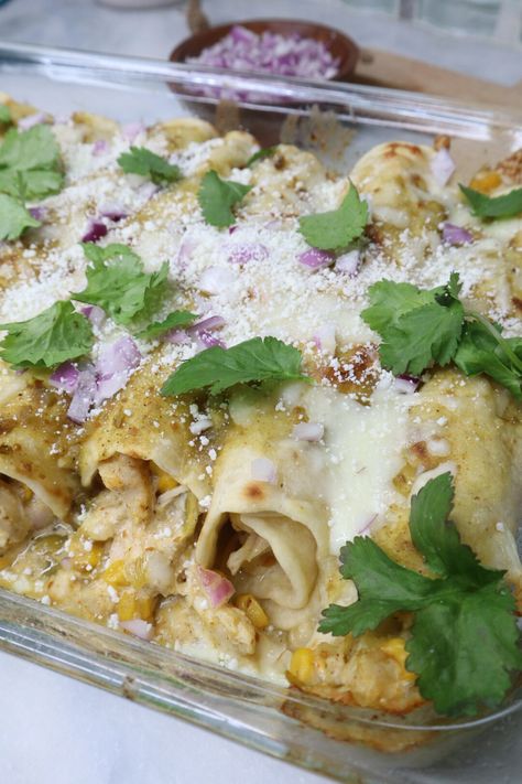 Mexican Street Corn Chicken Enchiladas - Cooking Katie Lady Corn Chicken Enchiladas, Mexican Street Corn Chicken, Corn Enchiladas, Street Corn Chicken, Enchiladas Healthy, Traditional Mexican Food, Corn Chicken, Homemade Mexican, Green Enchilada Sauce