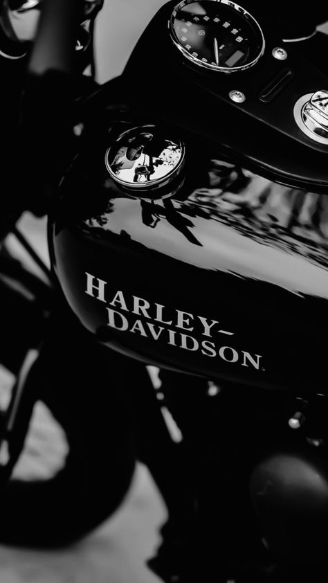 Harley Davidson Iron 883, Biker Aesthetic, Tøp Aesthetic, Biker Love, Vintage Revival, Harley Davidson Street, In Aesthetic, Motorcycle Design, Style Aesthetic