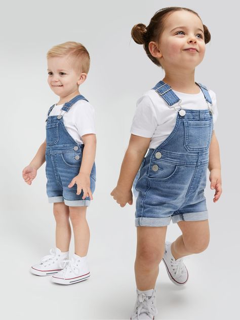 A perfect fun look that can be worn in summer or winter. Amaze fabric gives comfort & stretch. Style with a statement tee for an effortlessly cool look for your little one. * Short length dungaree * Amaze fabrication * Supersoft * Extra stretch * Adjustable straps Dungarees Shorts, Fashion Boy, Knit Denim, Crystal Blue, Statement Tees, Jeans Online, Kids Fashion Boy, Denim Jackets