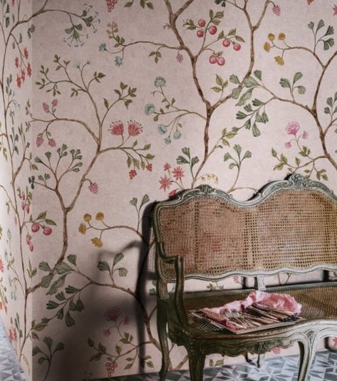 Vintage Living Room Ideas, Floral Wallpaper Bedroom, Pink Floral Wallpaper, Tree Mural, Sandberg Wallpaper, Feature Wallpaper, Yellow Room, Mural Ideas, Custom Wall Murals