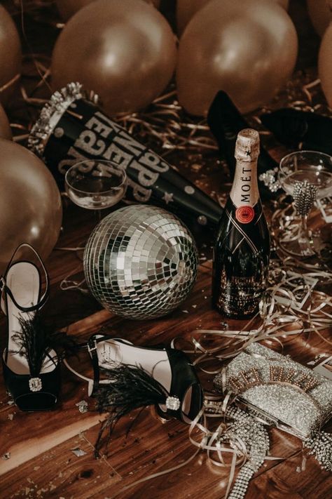 January Aesthetic, New Year Photoshoot, Best Barns, Wine Photography, Bright Living Room, New Year Wallpaper, New Year Eve, More And Less, New Years Eve Decorations