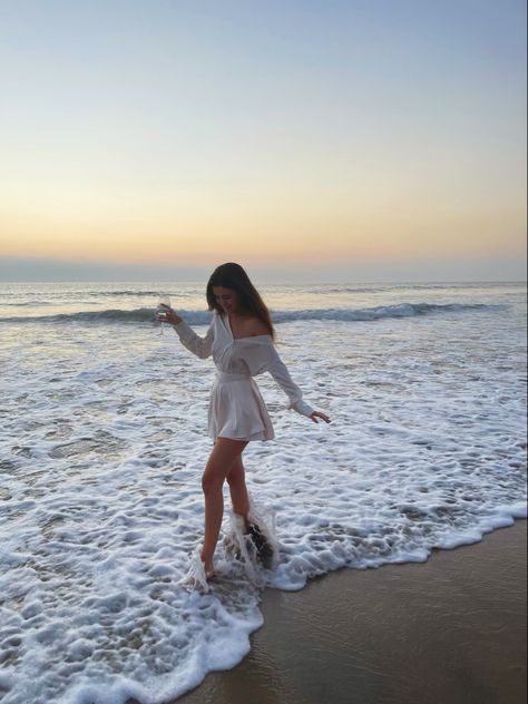 Aesthetic photo shoot Beach girl sunset ocean wine glass white silk skirt blouse fashion summer that girl Beach Photo Inspiration, Beach Instagram Pictures, Summer Poses, Summer Picture Poses, Shotting Photo, 사진 촬영 포즈, Beach Pictures Poses, Beach Photography Poses, Summer Photoshoot