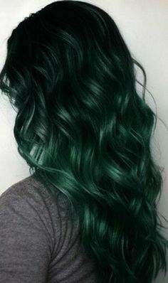 Green Hair Dye Ideas, Red Balayage Hair, Dark Green Hair, Green Hair Dye, Dark Blonde Hair Color, Hair Dye Ideas, Latest Hair Color, Hair Color Unique, Dark Blonde Hair