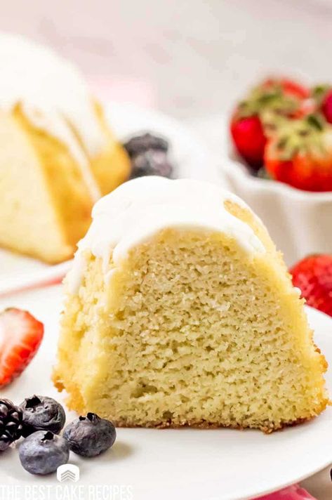 Keto Vanilla Bundt Cake Keto Vanilla Cake, Vanilla Bundt Cake Recipes, Vanilla Bundt Cake, Sugar Free Chocolate Cake, The Best Cake Recipes, Keto Cinnamon, Keto Baking, Keto Cinnamon Rolls, Sugar Free Recipes Desserts