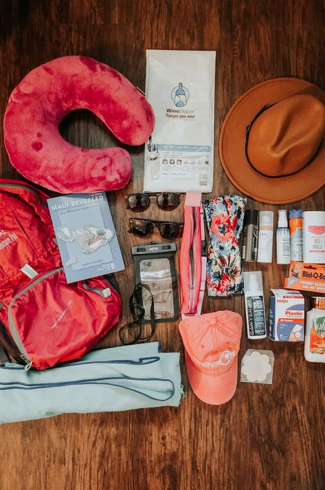 What to Pack for 10 Days in Hawaii - WELL PLANNED ADVENTURES Hawaii Vacation Packing Outfit Ideas, Hawaii Wardrobe, Pack For 10 Days, Hawaii Vacation Outfits, Hawaii Outfit, Hawaii Packing List, Hawaii Packing, Oahu Vacation, Hawaiian Travel