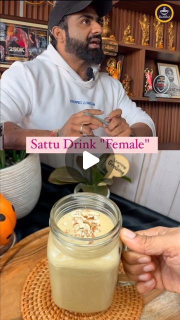 Azzy | Healthy-ish Recipe Maker on Instagram: "Viral Gym Coach Sattu Shake for Female   Tried this recipe and it was delicious 🤤   Do try this and share with your friends and family ☺️  #viralsattushake #sattu #gymcoach #proteinrich #highprotein #fatlosscoach #weightlossfood #fatlossfood #healthysmoothie #proteinsmoothie #niteshsoni #reelindia❤️❤️" Sattu Drink Recipe, Sattu Recipes Ideas, Sattu Recipe, Gym Food Recipes, Fruit Shakes Recipes, Sattu Drink, Prep Snacks, Fruit Pudding, Meal Prep Snacks