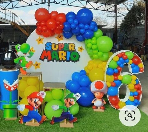 Super Mario Birthday Backdrop, Super Mario Birthday Decor, Super Mario Themed Birthday Party Decorations, Mario Bros Balloon Decor, Mario Birthday Party Backdrop, Super Mario Backdrop Ideas, Super Mario Balloon Garland, Mario Balloon Arch, Super Mario Bros Party Ideas Decoration