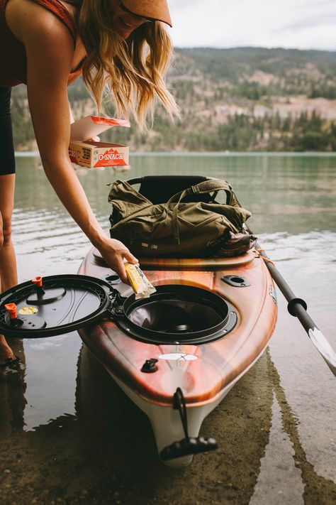 Kayaking Photoshoot, Outdoor Brand Photography, Camping Product Photography, Kayak Photoshoot, Camp Photoshoot, Outdoor Product Photography, Moodboard Photography, Outdoor Lifestyle Photography, Hiking Photoshoot