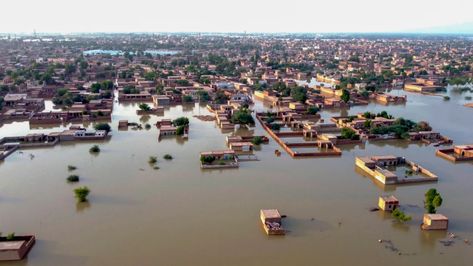 Satellite images show the devastation of Pakistan’s floods, which are exacerbated by climate change. Flood In Pakistan, Melting Glaciers, Monsoon Rain, Flood Damage, Khyber Pakhtunkhwa, Satellite Image, Aerial View, Hyderabad, Dolores Park