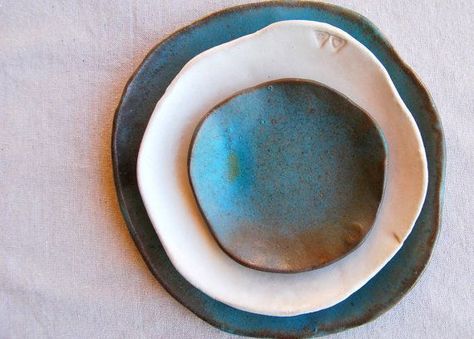 Hand Built Plates Handmade Ceramic Plates, Assiette Design, Plates Wedding, Pottery Dinnerware, Handmade Ceramics Plates, Handmade Tableware, Clay Plates, Wedding Gift Set, Sculptures Céramiques