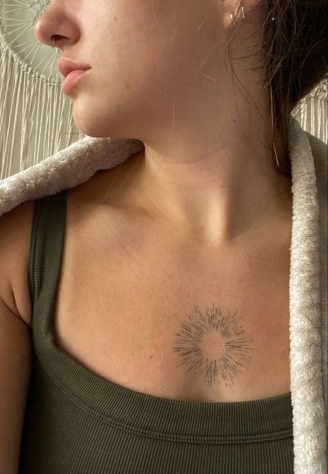 Sun On Chest Tattoo, Chest Sun Tattoo, Sun Chest Tattoo Female, Minimal Chest Tattoo, Sun And Moon Chest Tattoo, Star Burst Tattoo, Sun Tattoo Chest, Sun Chest Tattoo, Sun Sternum Tattoo