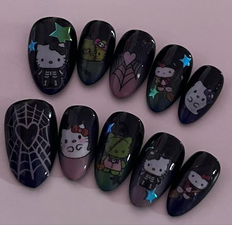 Spooky Aesthetic Nails, Halloween Sanrio Nails, Y2k Halloween Nails, Kawaii Halloween Nails, Chucky Nails, University Journal, Kids Nail Designs, Manicure Nail Designs, Vintage Nails