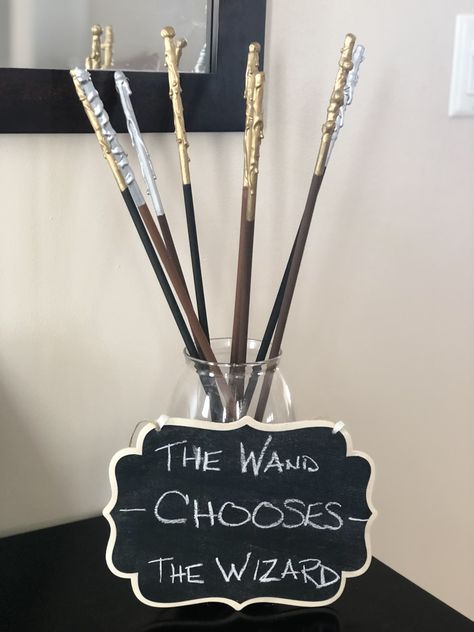 Harry Potter Theme Party Ideas, Harry Potter Birthday Party Ideas Decoration Diy, Easy Diy Harry Potter Decorations, Harry Potter Party For Adults, Harry Potter 21st Birthday, Hogwarts Party Aesthetic, Harry Potter 11th Birthday Ideas, Harry Potter Party Ideas Decoration, Birthday Party Harry Potter