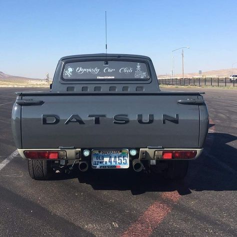 Datsun Truck, Drift Truck, Datsun Pickup, Custom Bikes Cafe Racers, Datsun Car, Nissan Trucks, Lowered Trucks, Datsun 510, Nissan Sunny