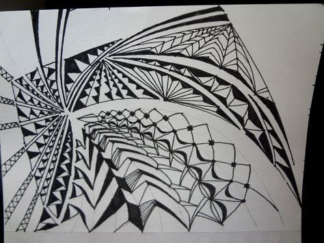 zigzag Zigzag Drawing Ideas, Zig Zag Lines Art Design, Zigzag Lines Drawing, Line Drawing Ideas, Zig Zag Lines, Lines Drawing, Design On Paper, Drawing Ideas Creative, Zigzag Line