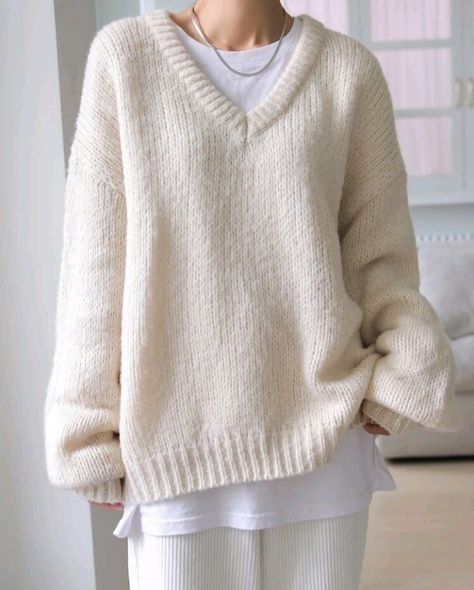 White Sweater Outfit, Winter Mode Outfits, Pullover Outfit, Sweater Outfit, Letter Embroidery, Drop Shoulder Sweaters, 가을 패션, Crochet Knitting, Casual Fall Outfits