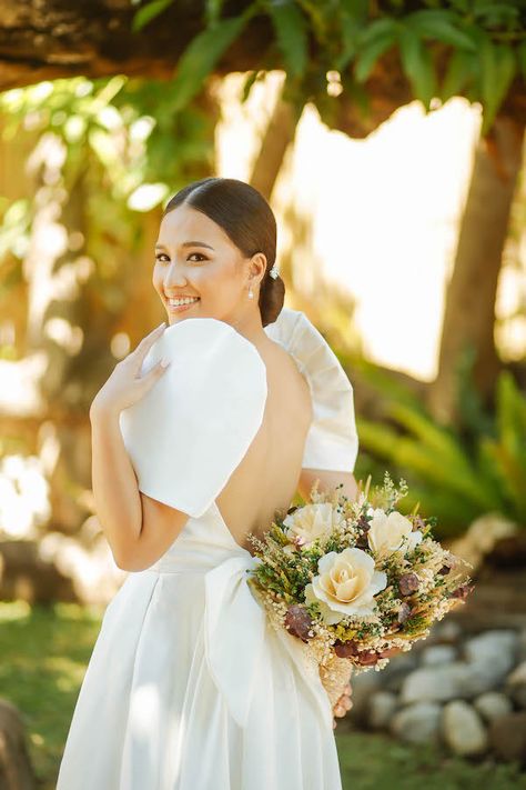 Intimate Filipiniana Wedding | Philippines Wedding Blog Bridal Bouquet Filipiniana, Filipiniana Wedding Photoshoot, Filipiniana Bouquet, Filipina Wedding Dress, Modern Filipiniana Wedding Gown, Modern Filipiniana Wedding Theme, Filipino Wedding Dress, Filipiniana Wedding Gown, Filipino Products