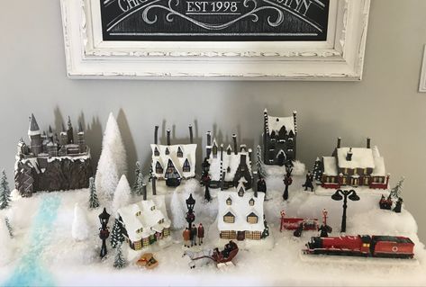 Harry Potter Christmas Village Display, Harry Potter Village Display, Diagon Alley Christmas, Diy Hogsmeade Village, Harry Potter Christmas Village, Harry Potter Dept 56 Display, Harry Potter Lego Christmas Village, Hogsmeade Village, Department 56 Harry Potter Village