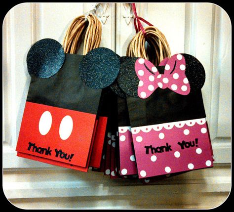 disney gift bags Mouse Bags, Γενέθλια Mickey Mouse, Mickey Mouse Bday, Fiesta Mickey Mouse, Mickey Mouse Clubhouse Party, Mickey Birthday Party, Tema Disney, Minnie Birthday Party, Mickey Mouse Theme