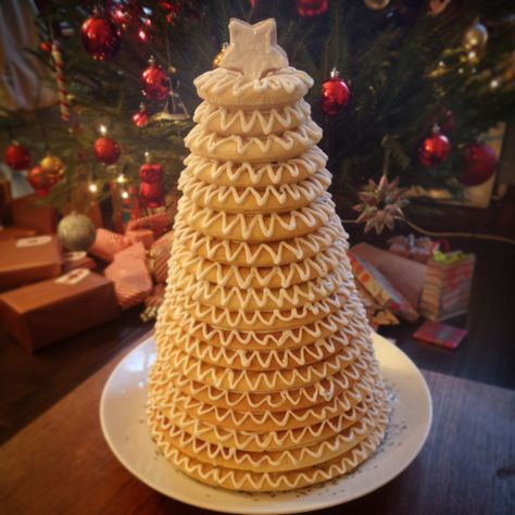 68. Speculoos Kransekake Christmas Tree Cake – Norwegian Ring Cake | Around the World in 80 Bakes Kransekake Recipe, Norwegian Cake, Cake Rings, Vanilla Shortbread, Short Bread, Norwegian Christmas, Spanish Christmas, Ring Cake, Cake Writing