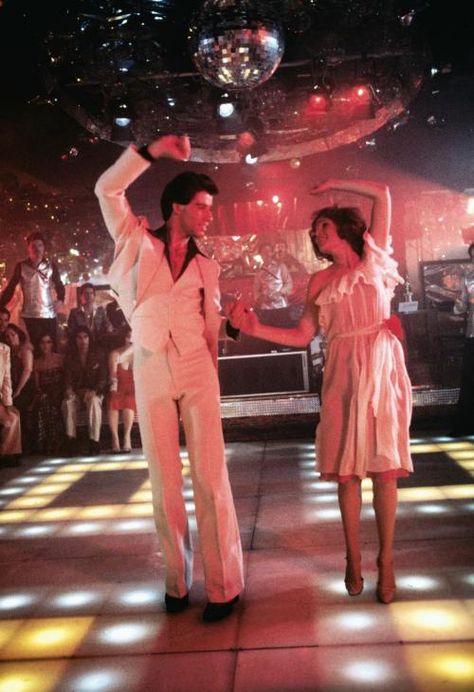 Super Seventies Moda Disco, Mode Disco, Gena Rowlands, City Summer, Disco Fashion, Saturday Night Fever, Jitterbug, Disco Fever, Faye Dunaway