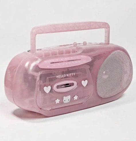 Pink Radio, Rooms Decoration, Stereo Player, Charmmy Kitty, Retro Gadgets, Hello Kitty Art, Cassette Player, Hello Kitty Items, Pink Aesthetic