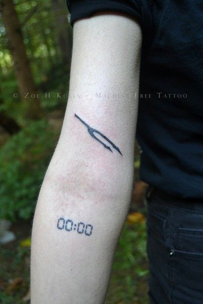 Age Tattoo, Tattoo Pieces, Pitch Fork, Cute Tats, Queens Of The Stone Age, Tuning Fork, Sleeves Ideas, Jewelry Tattoo, Music Tattoos