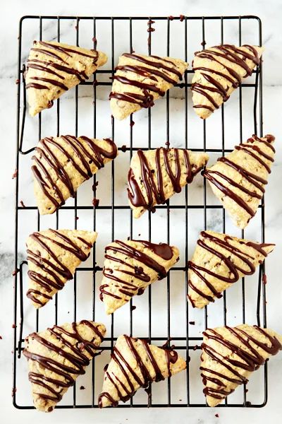 Mocha Scones Recipe | My Baking Addiction Mocha Scones, Chocolate Caliente, Think Food, Scone Recipe, Brunch Party, Breakfast Breads, Photography Gallery, Yummy Sweets, Sweet Savory